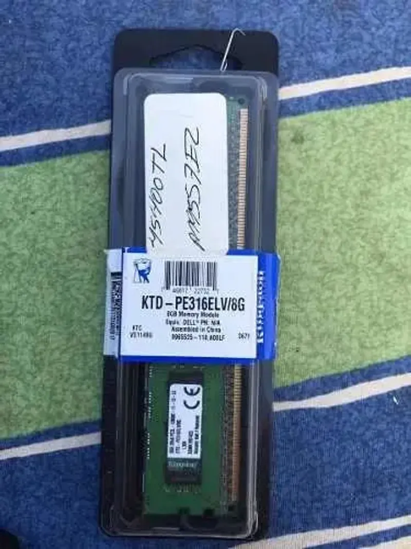 Memória RAM 8GB 1 Kingston KTD-PE316ELV/8G